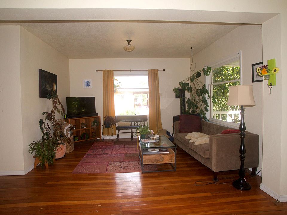 Living room as one person furnished it.