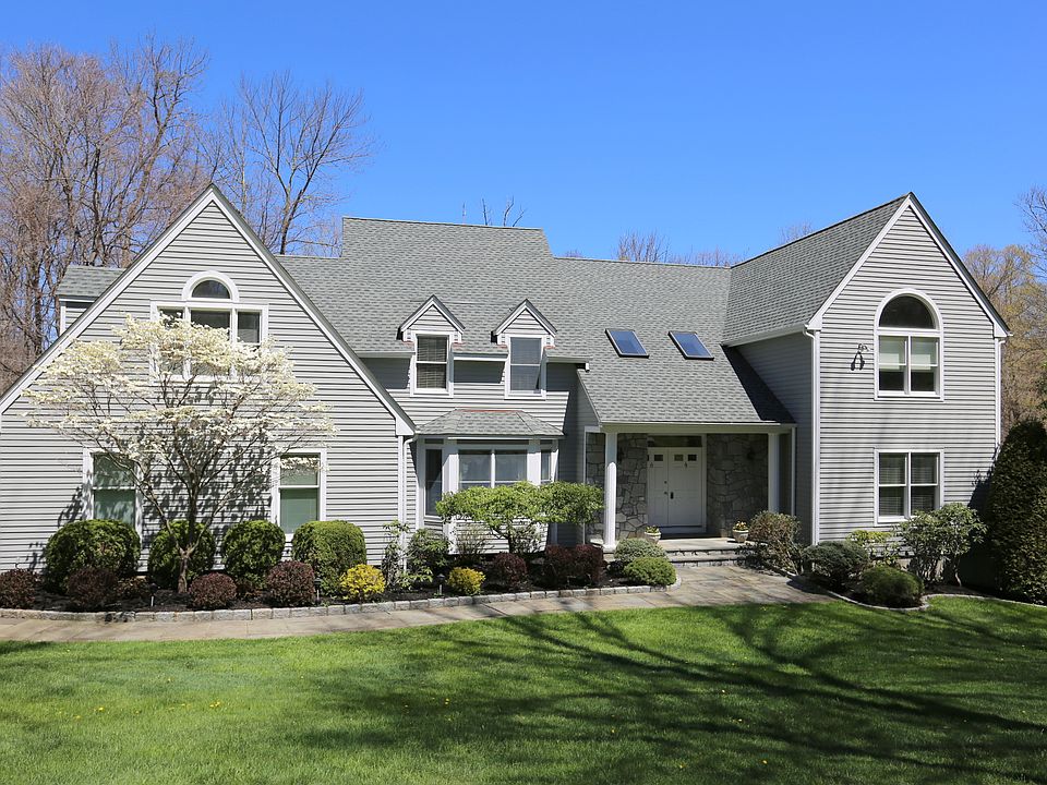 1st image of 1 Teed Ct