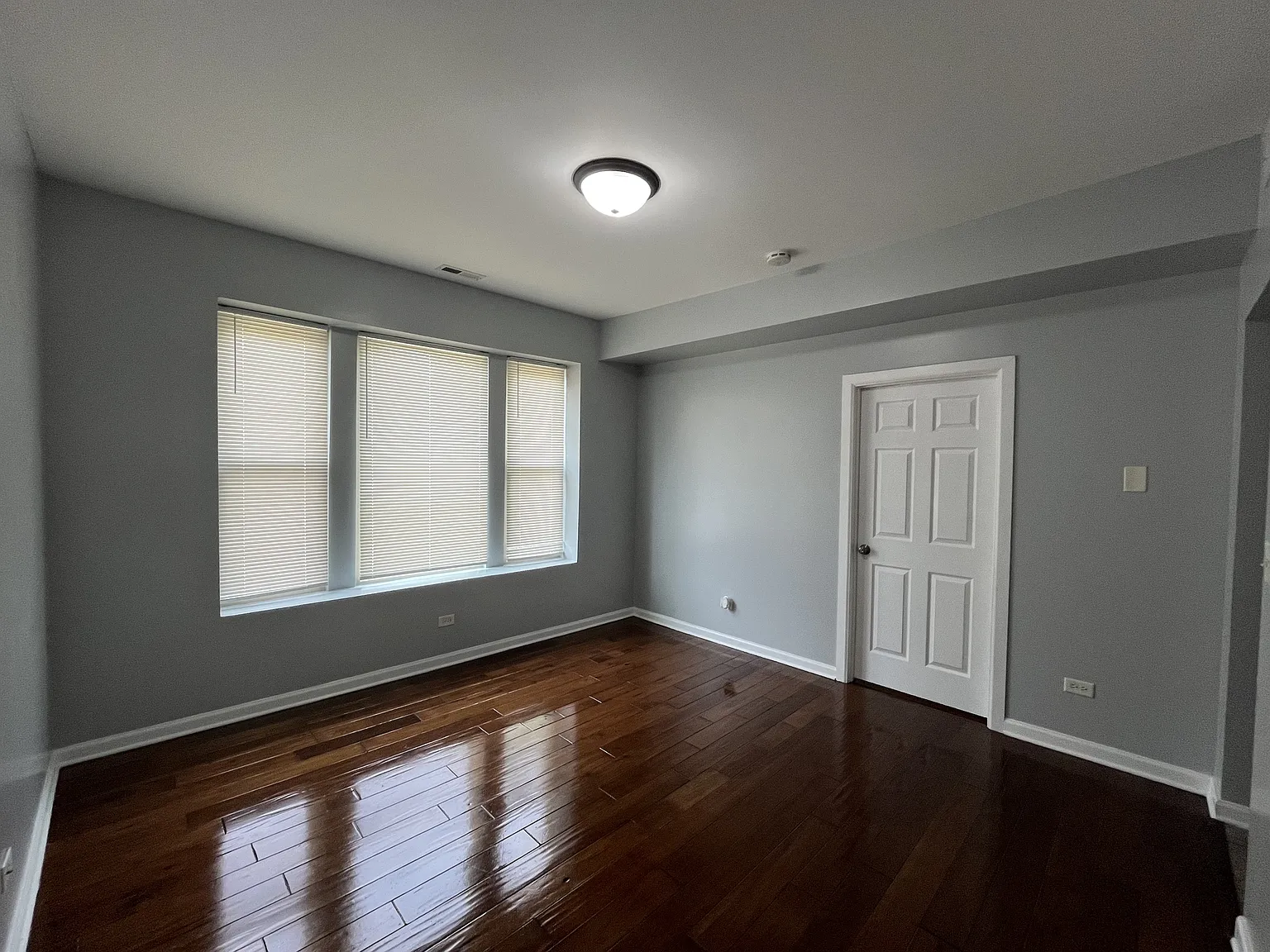 Opal Apartments - 4357-3 — Photo 3