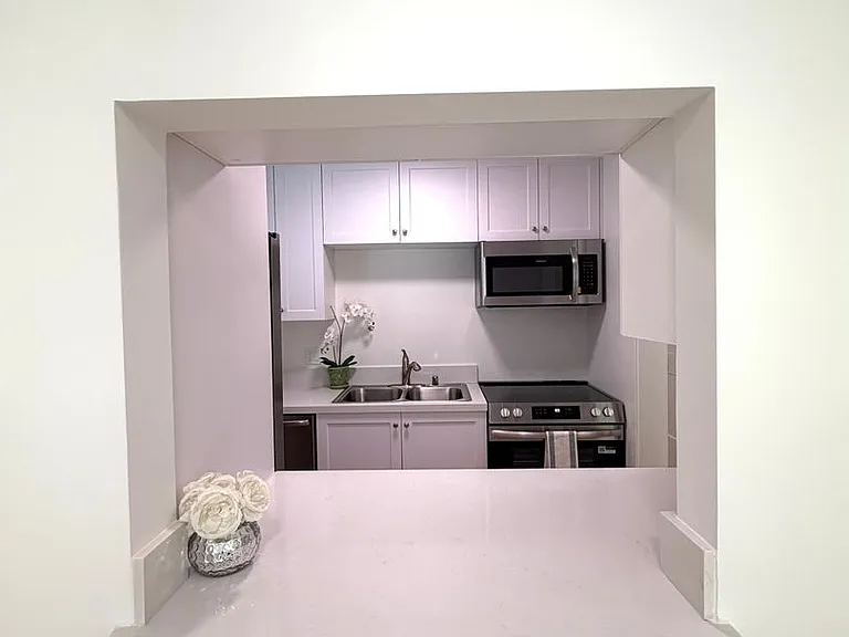 Paz-Sandra, LLC (747 Kingsley) — Photo 6