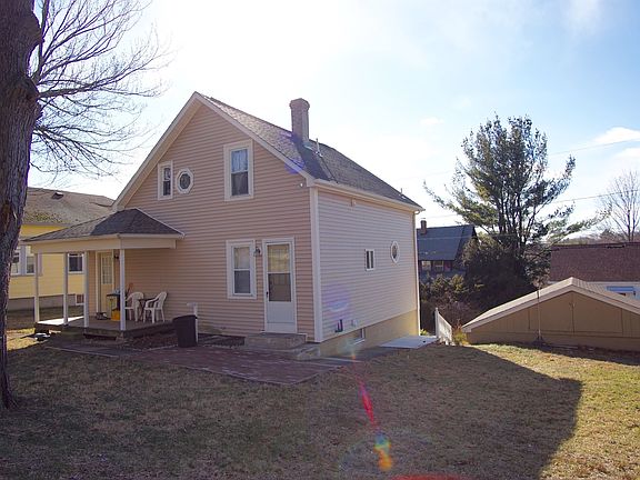 3rd image of 79 Sunset Ave