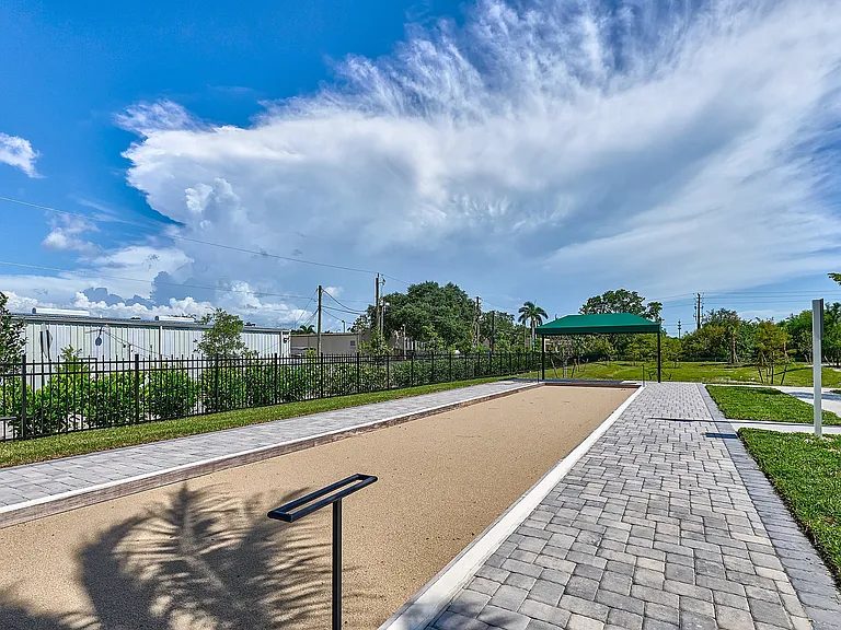 Imperial Crossing Luxury Apartment Homes outdoor bocce ball court.