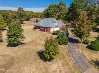 367 Crockett Loop E, Hernando, MS 38632
