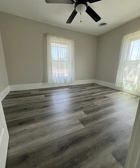 218 N 3rd St — Photo 17