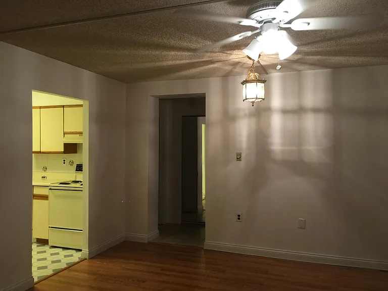 2 Glendale Rd #2 — Photo 15