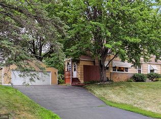 1197 Lealand Rd E, Saint Paul, MN 55109