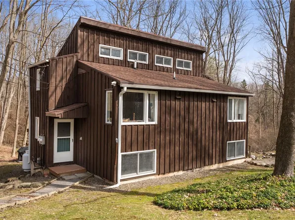 134 Poole Rd, Ithaca, NY 14850