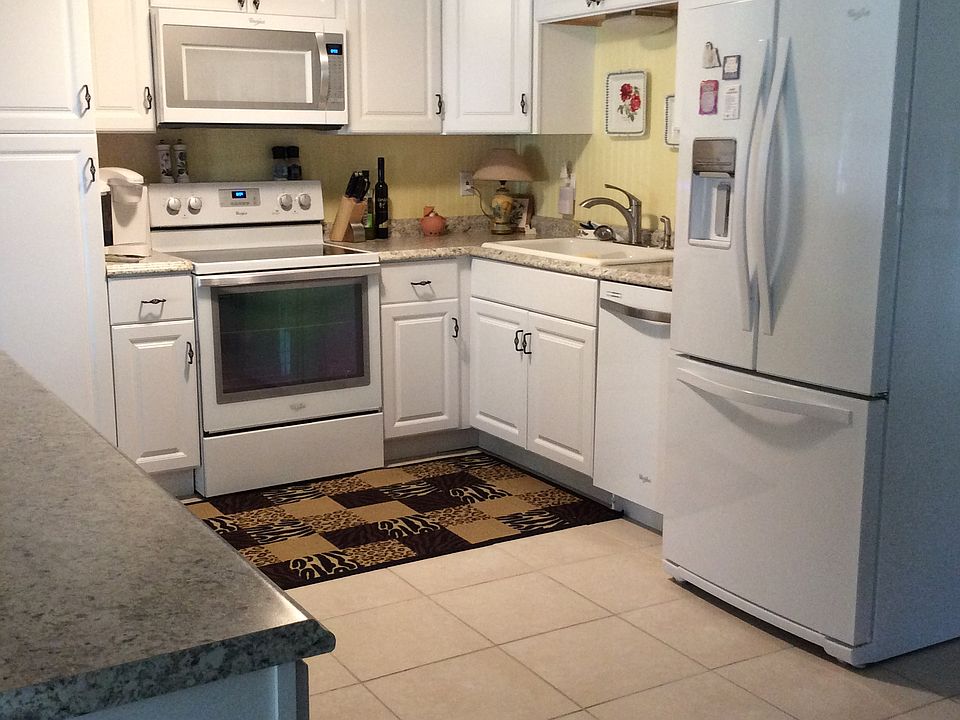 1st image of 26268 Duchess Ln