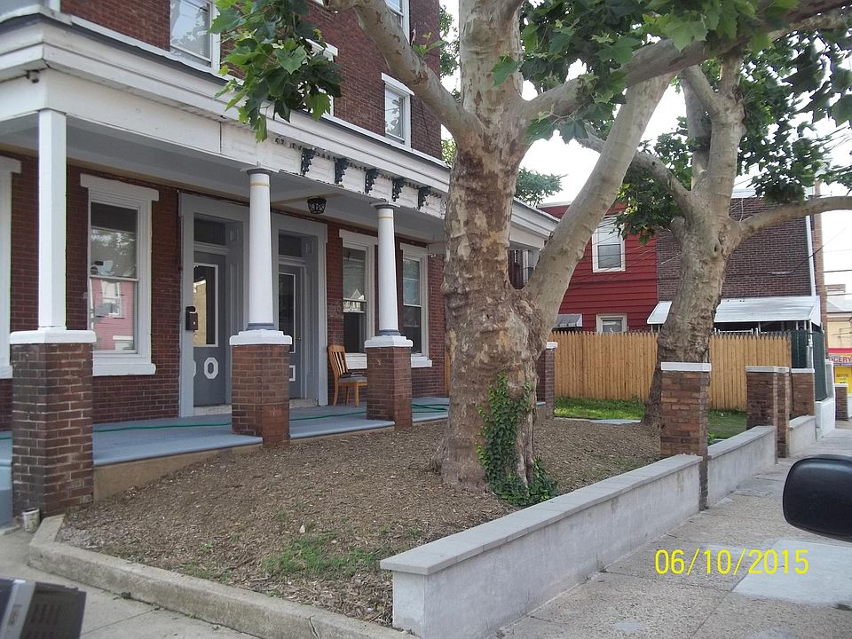 BUILDING FRONT