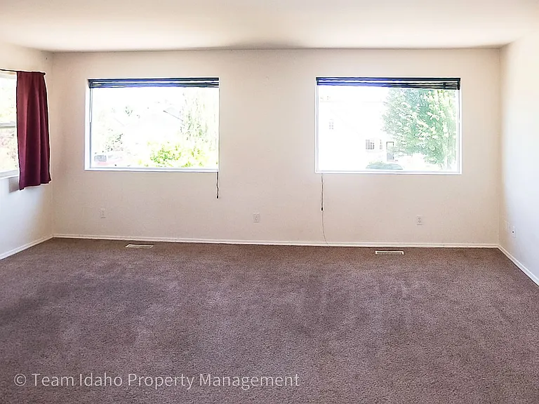 643 Northwood Dr — Photo 18