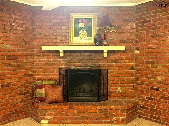 5th image of 4215 Berwick Dr