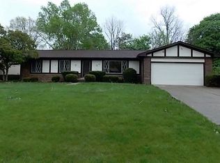 3949 Oak Dr, Ypsilanti, MI 48197