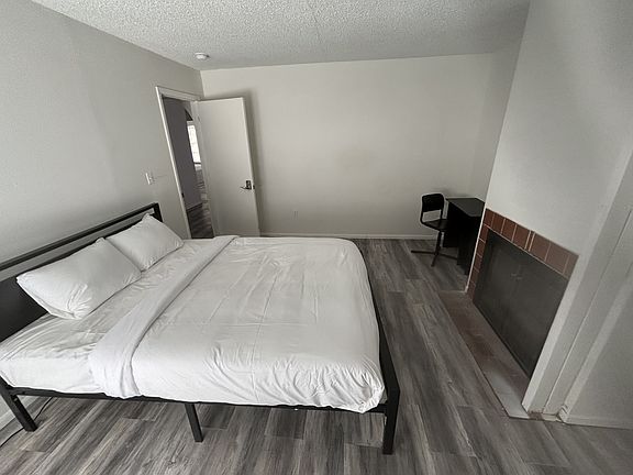 3rd image of 4640 Koval Ln APT 49C