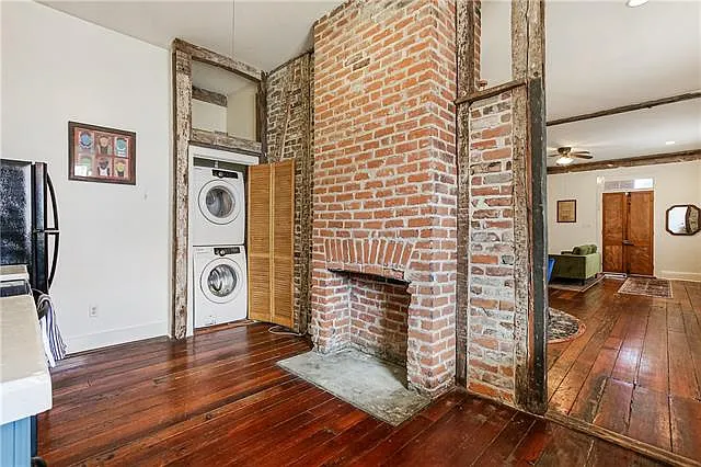 536 Jackson Ave — Photo 7