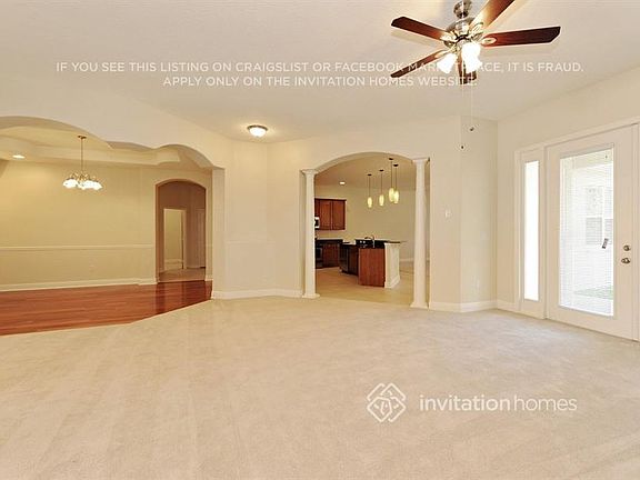 3rd image of 1820 Beaconsfield Dr