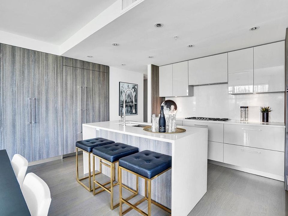 1st image of 210 Salter St #1404