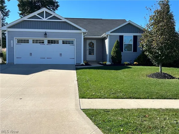 3208 Brentwood Dr, Akron, OH 44312