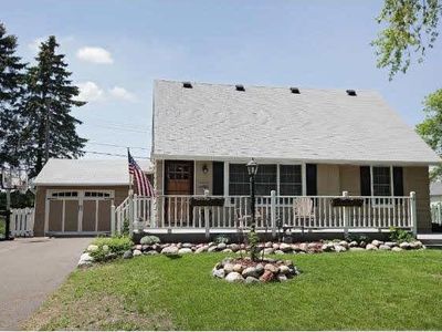1985 Jackson St, Saint Paul, MN, 55117