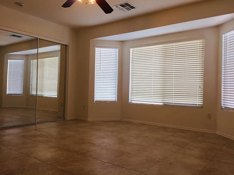 5513 S 7th Dr — Photo 5