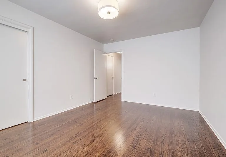 2000 Greenwich St #9 — Photo 10