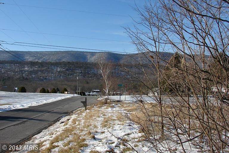2nd image of 253 Daniel Logan Way