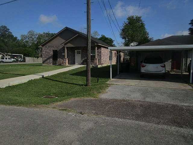 2nd image of 3190 Cartwright St