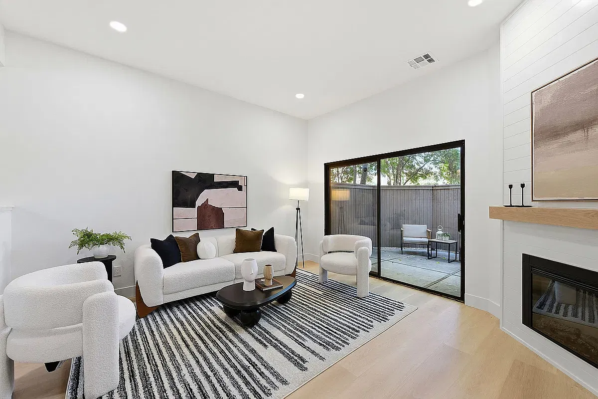 2 bed, 2.5 bath, 1378 sqft, $3,900 — Photo 4
