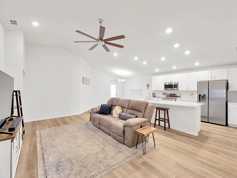 1072 Aruba Ave — Photo 10