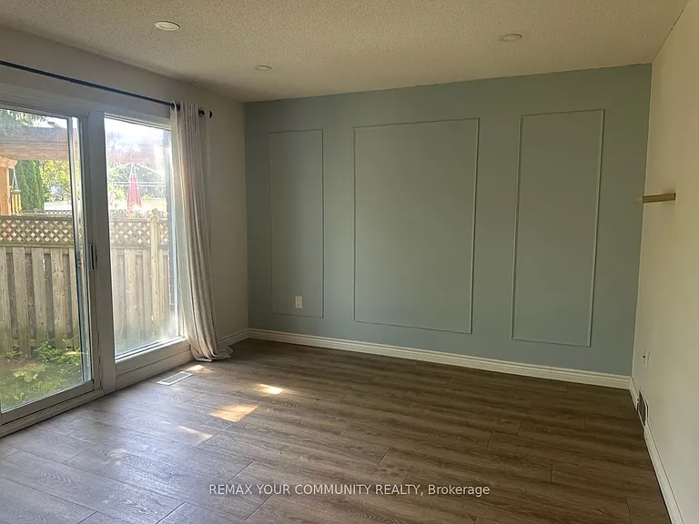 9 Buchanan Cres — Photo 6