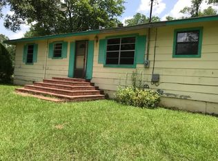 132 Tchula St, Lexington, MS 39095