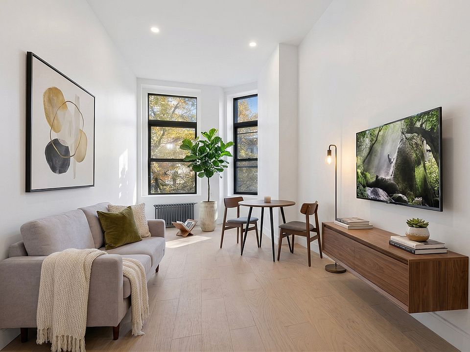 1st image of 226 W 79th St APT 2F