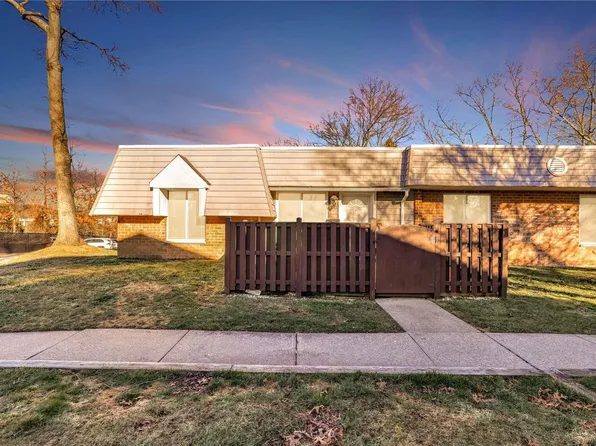 55 Birchwood Drive #55, Port Jefferson Station, NY 11776