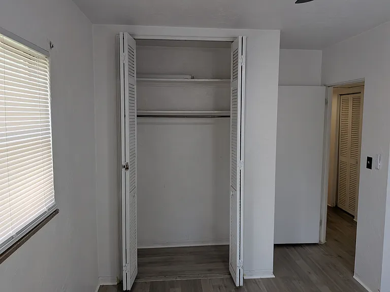 10981 Village Green Ave — Photo 23