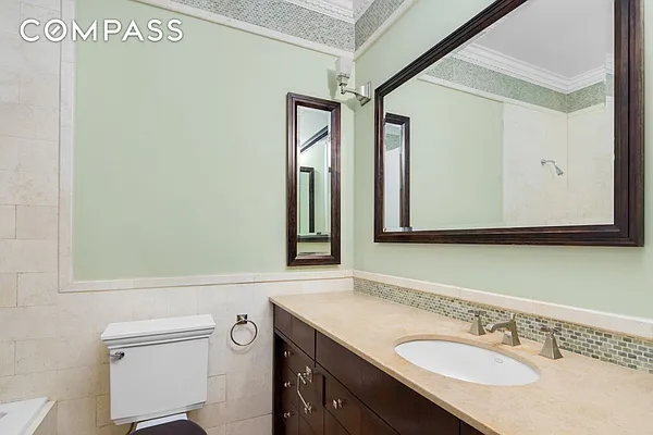 Rented by Compass | media 24