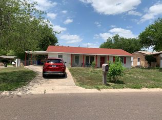 212 Candlewood Rd, Laredo, TX 78045