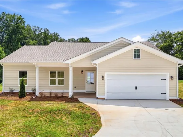 35 Quail Walk, Jasper, GA 30143
