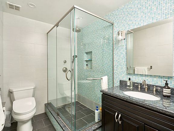 4th image of 66 Madison Ave APT 8D