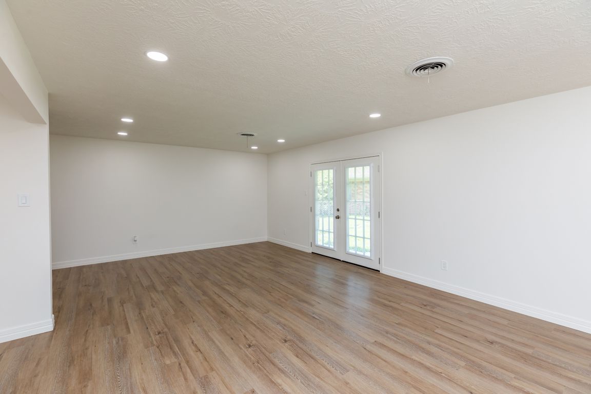 next background image