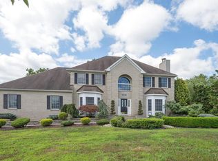 10 Lions Ct, Freehold, NJ 07728