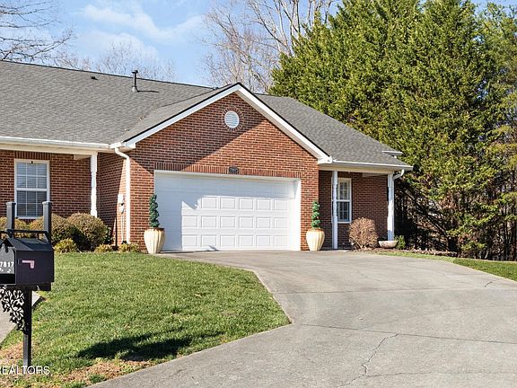 2nd image of 7817 Missouri Ln