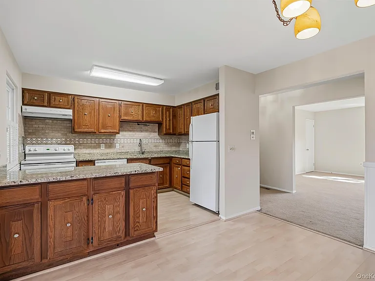 39 Weathervane Dr #24 — Photo 8