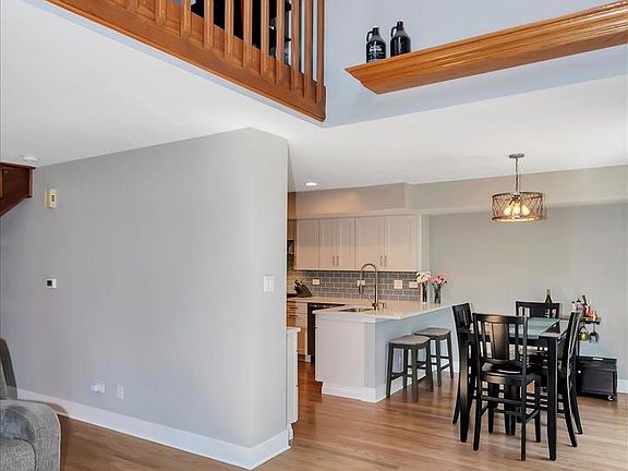 5th image of 9216 Whitehall Ln #9216