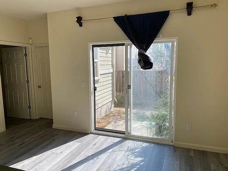 2902 Bonds Ln — Photo 12