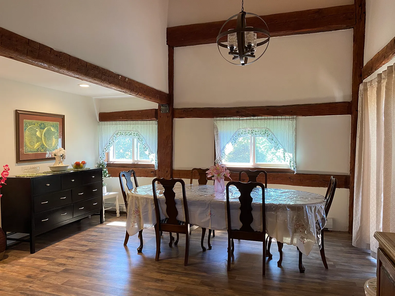 4 bed, 2.5 bath, 1800 sqft, $2,650 — Photo 1