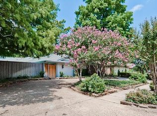 13811 Wooded Creek Dr, Farmers Branch, TX 75244