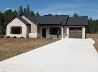 216 Parks Meadows Dr, Trinity, NC 27370