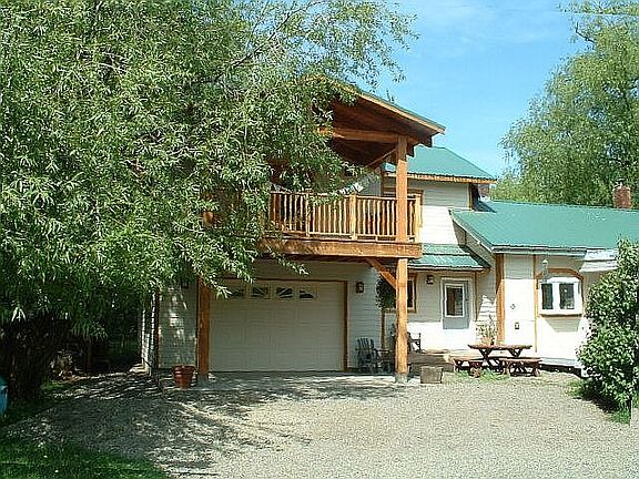 Front view. Merge old/new