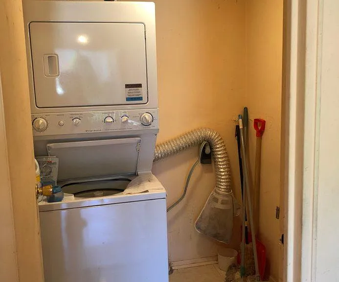 Laundry/Storage