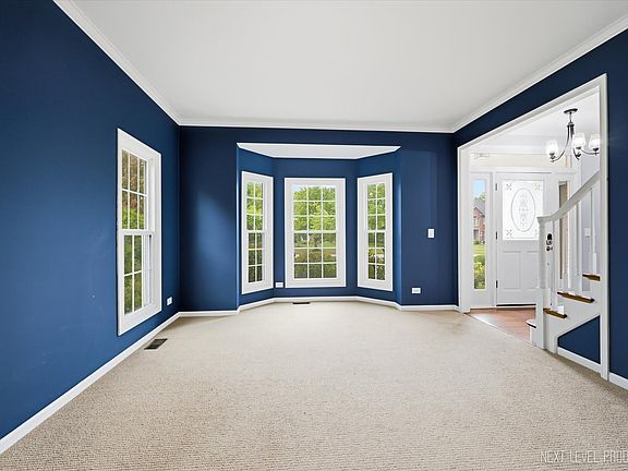 4th image of 39W832 Carl Sandburg Rd