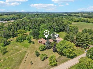 S1431 Coughlin Ct, La Valle, WI 53941